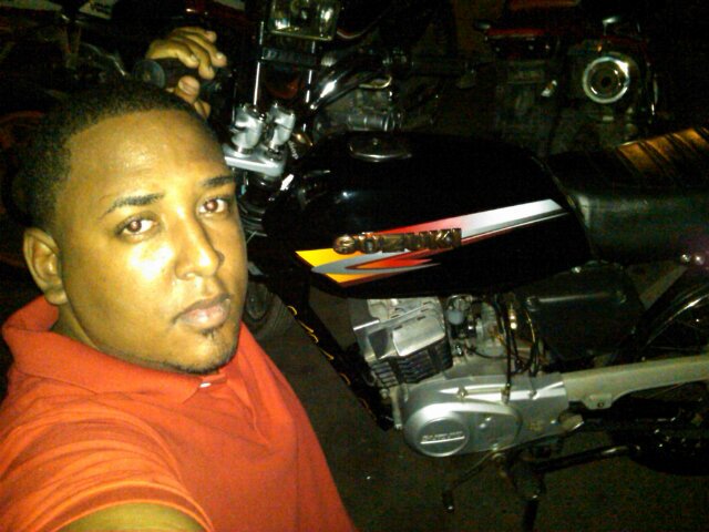 Elpoderoso28's profile picture. 