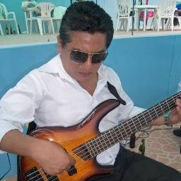 alvarezca79's profile picture. Músico - Bajista