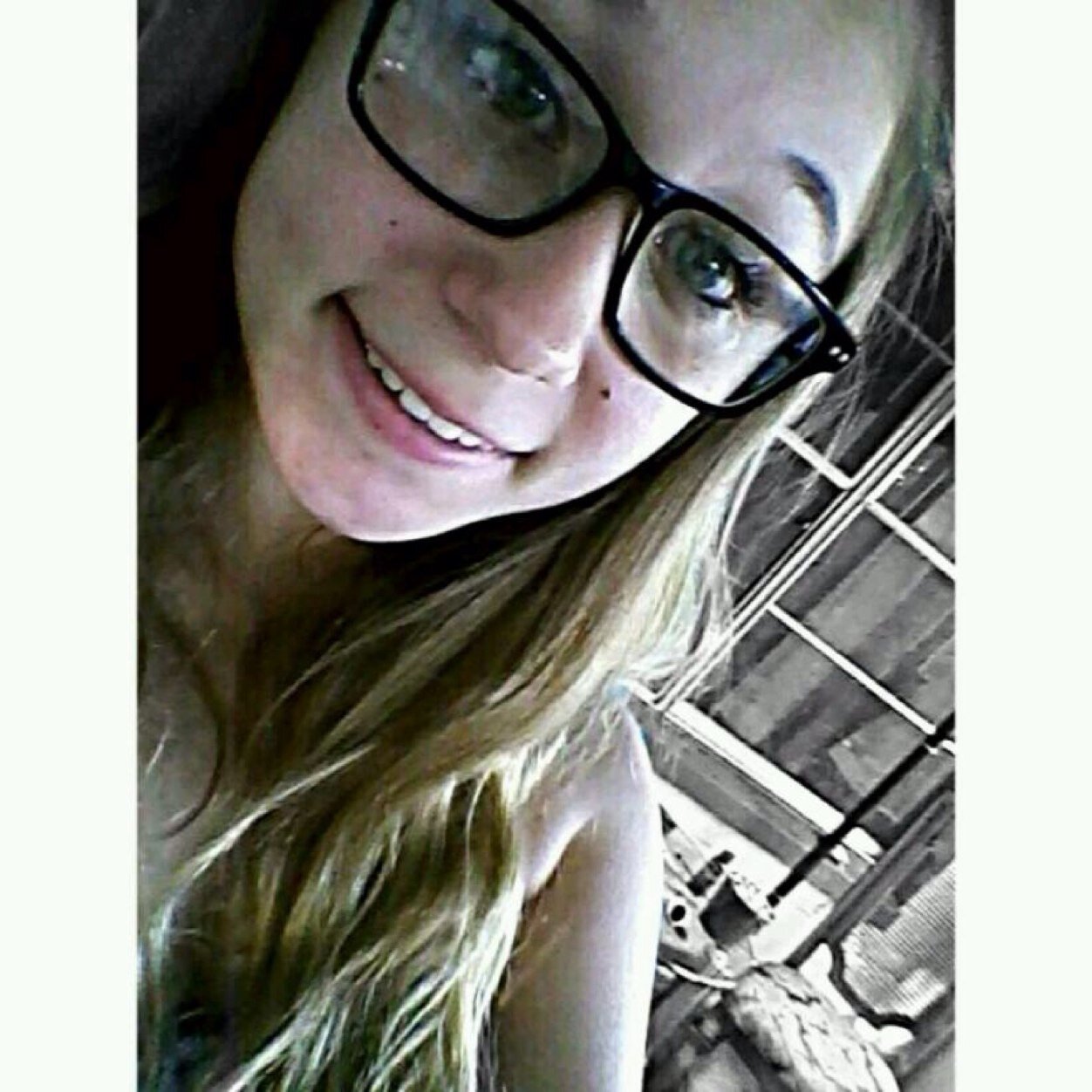 I am 15 I go to Blake HS I play violin im a gymnast n actress Instagram: Kaylea_marie Kik: Kaylea.marie Snapchat: Kayleamarie13