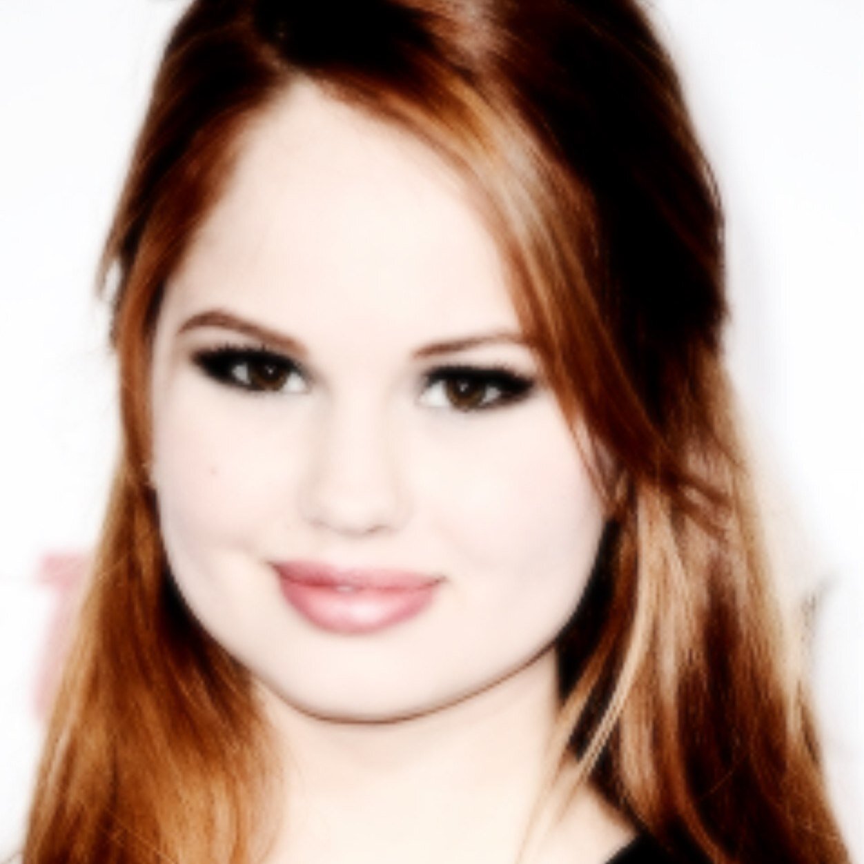 Cuenta donde podras saber todo sobre Debby Ryan. Danos RT, siguenos no te arrepentiras @DebbyRyan is very FLAWLESS! Debby nos sigue el 2/6/12 a las 10:25