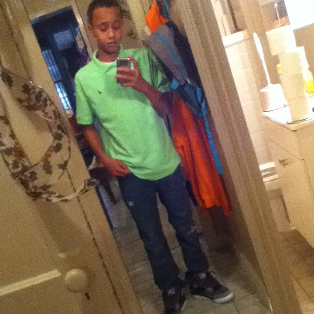 They don't know ! Fwm thoo, I play sports, love shoes, #SwishTeam #Splashgang