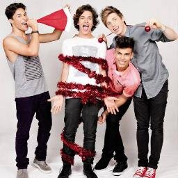 não tem explicação o amor ♥ que eu sinto por esses meninos ♥ @guip9  ♥ @jonathanp9  ♥ @bandmichael  ♥ @adamovich_igor   (since 25/05/13)
