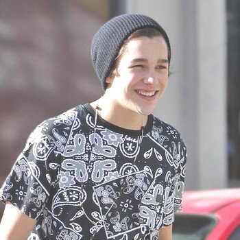 OK I KNOW THESE ARE ANNOYING BUT PLEASE FOLLOW @CABELLOSUPREME INSTEAD AND ASK IF YOU WANT A FOLLOW BACK SORRY ILY OK :)