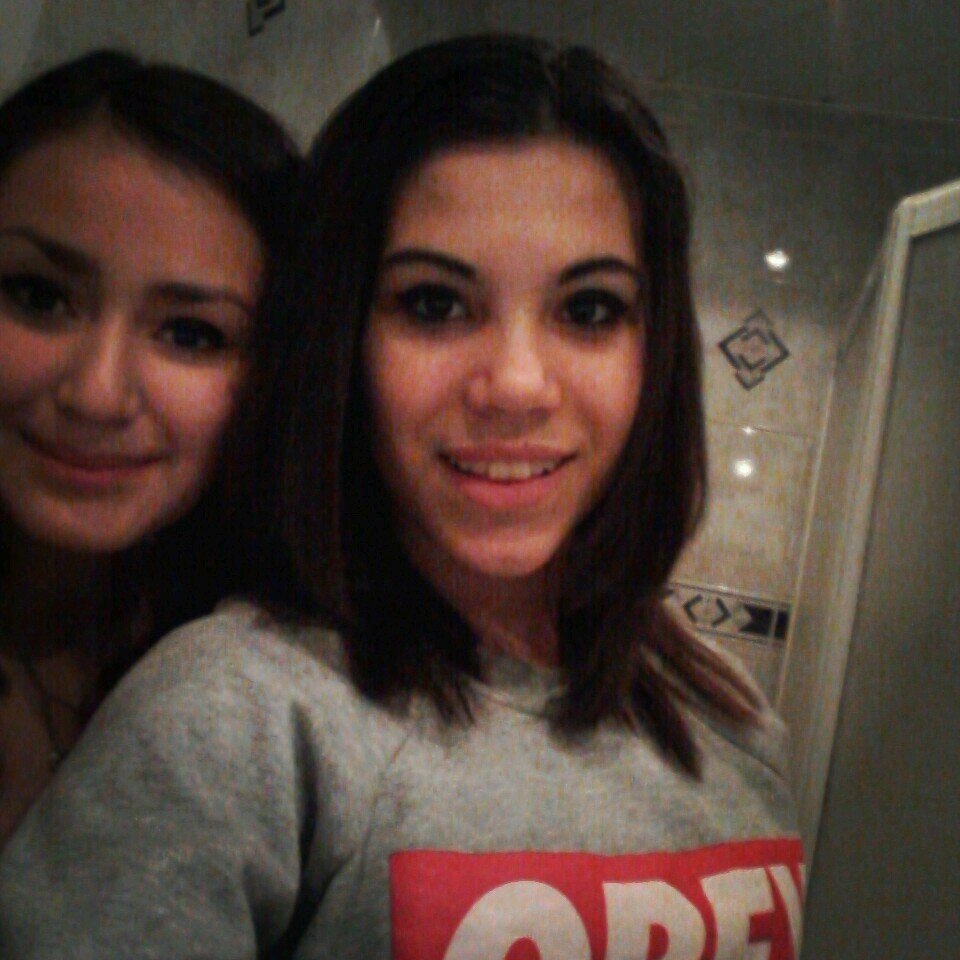 heej wil jij mij volgen ik volg terug ♥  hou van mn moppies♥ x #schoonoord D2C tl.. Stay Strong! xo