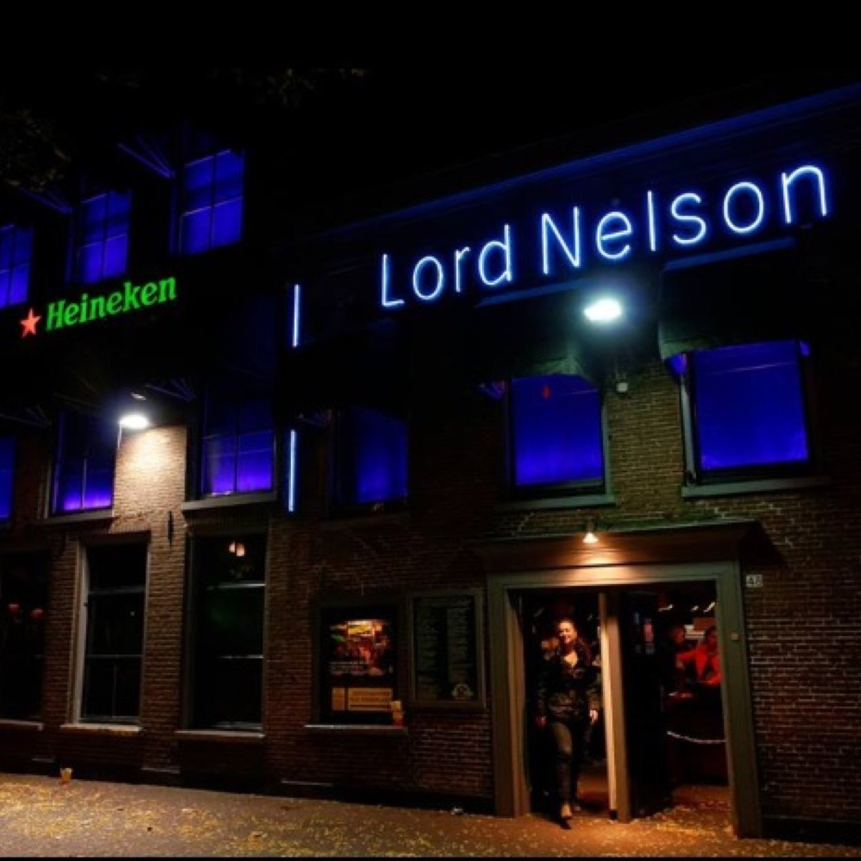 Iedere zaterdag geopend van 23.00 tot 05.00! gratis entree tot 01.00!