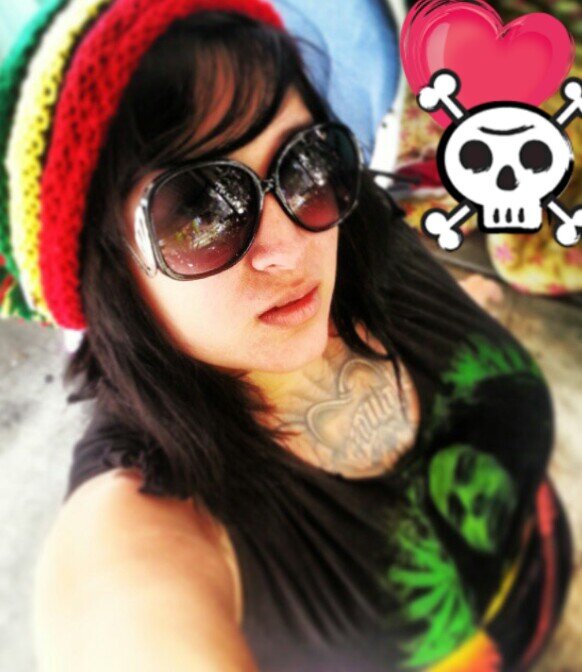 @HitSquadTV  #RANDOMNESS #STARWARS #SKA  #ROLLERDERBY #LOVE #eSKAndalous