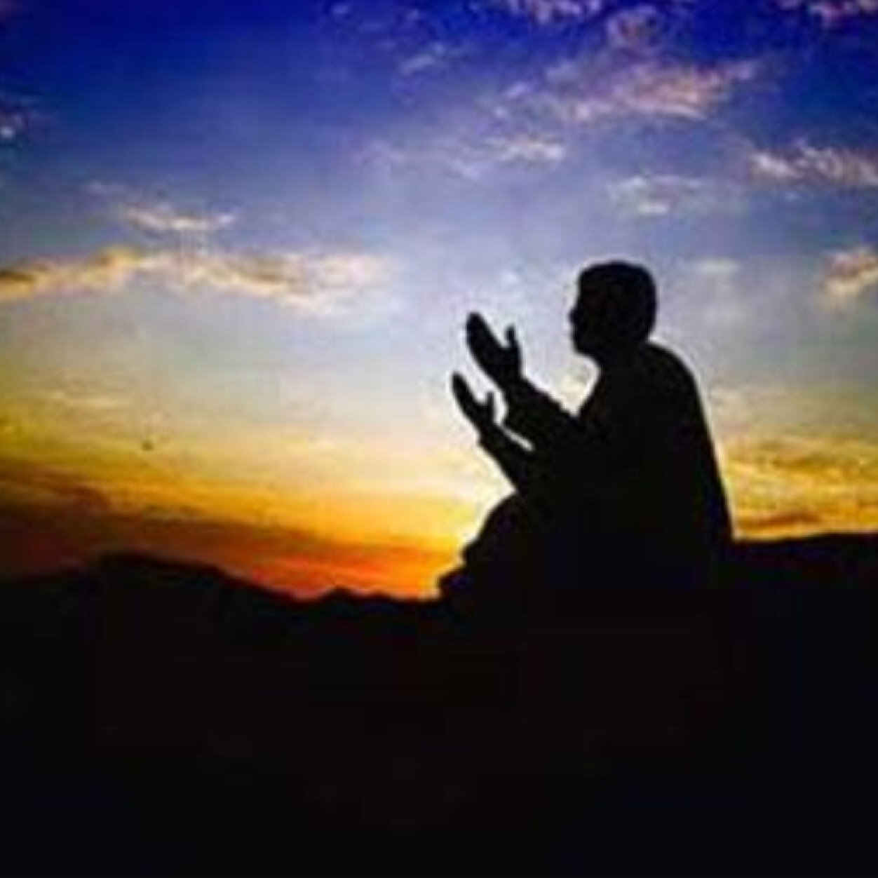 ‏الهي كفا بي عزا ان اكون لك عبدا و كفا بي فخرا ان تكون لي ربا انت كما احب فاجعلني كما تحب