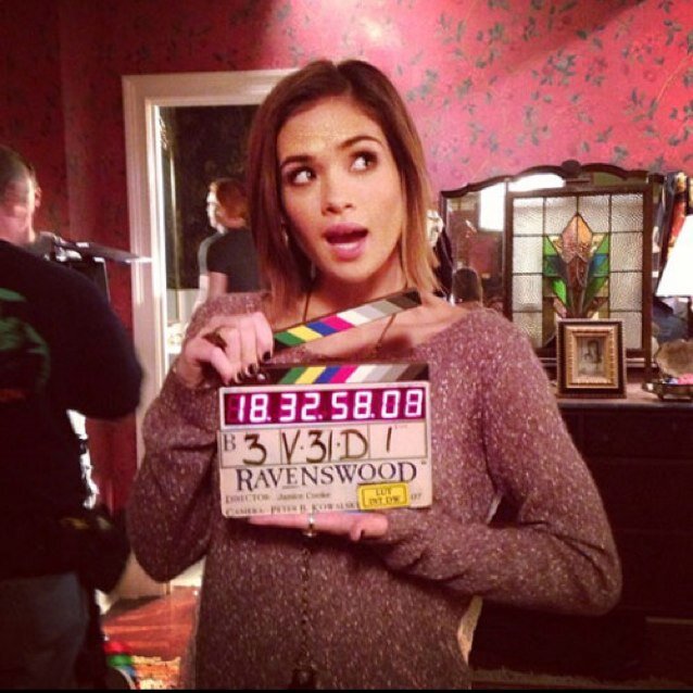 The name's Nicole! Eveything Pretty Little Liars and Ravenswood!