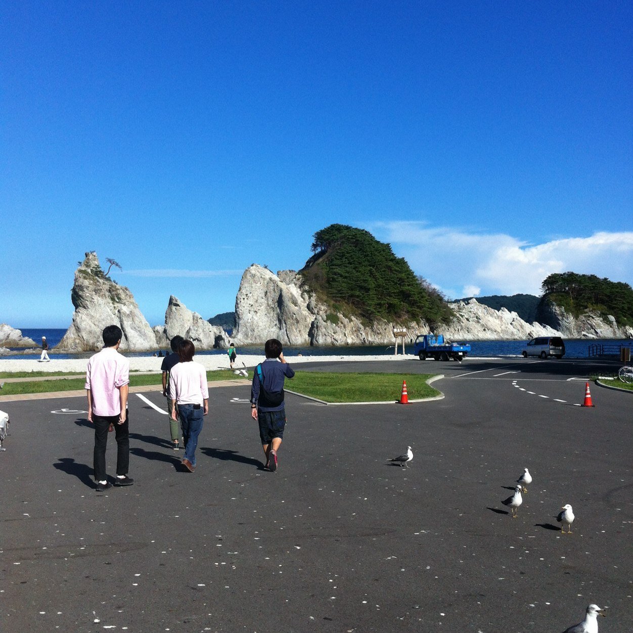 drumrxrx's profile picture. ドラムが趣味の大学生です！ でも遊び程度でしかやってないので技術は全く持ち合わせていないです(´･_･`)