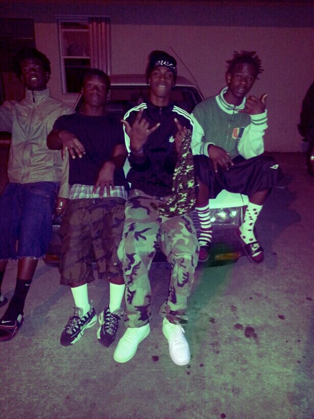 - Niggas Wanna Beef Widd Us Just To Get Some Fame But Uma Always Be Loyal To My #3's Cause Its Only Right , No New Niggas & Fuck Dese Messy Hoes #300 #FTF #BAC