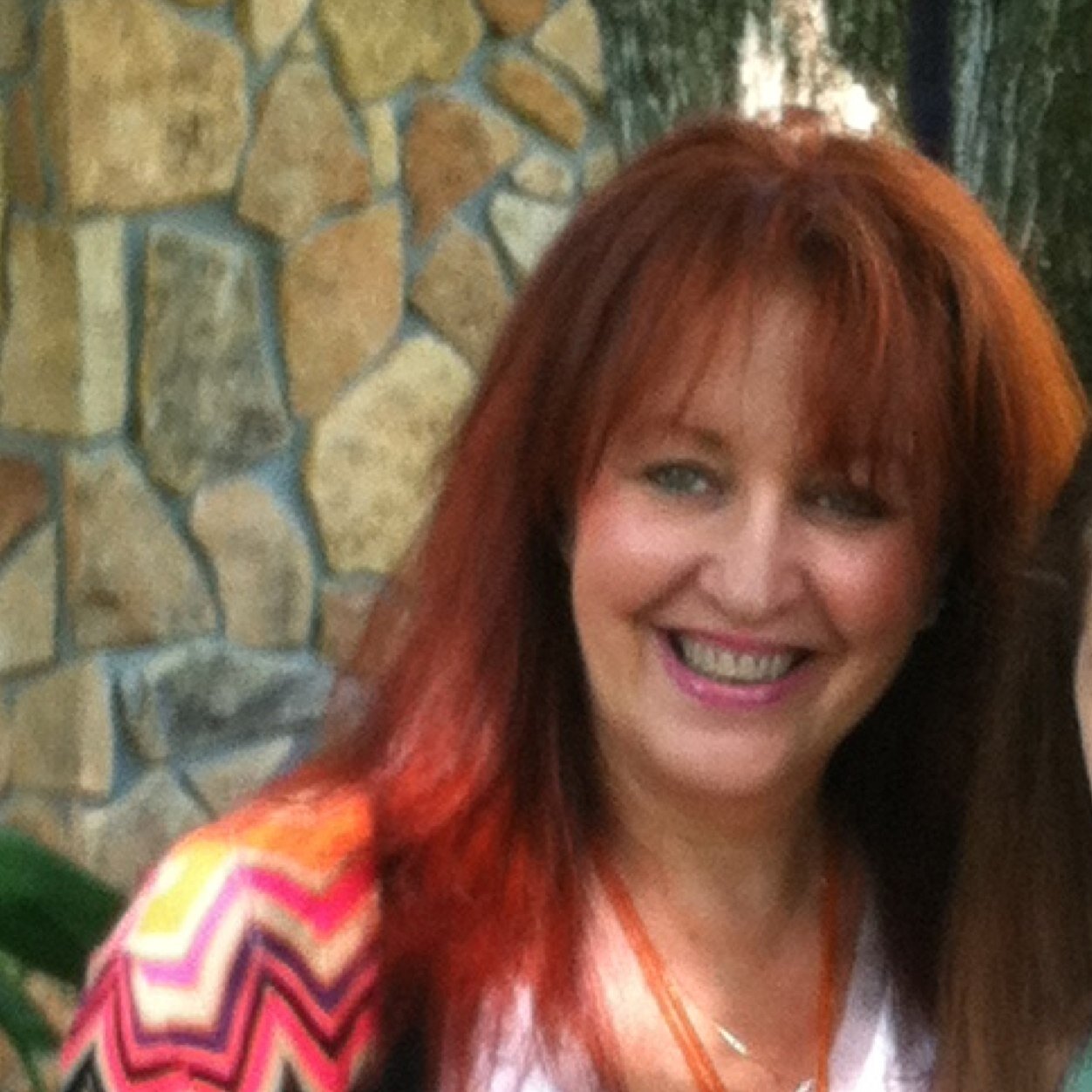 Wife, mom, animal lover, blessed to have my friends and family, uplifted by Gods grace