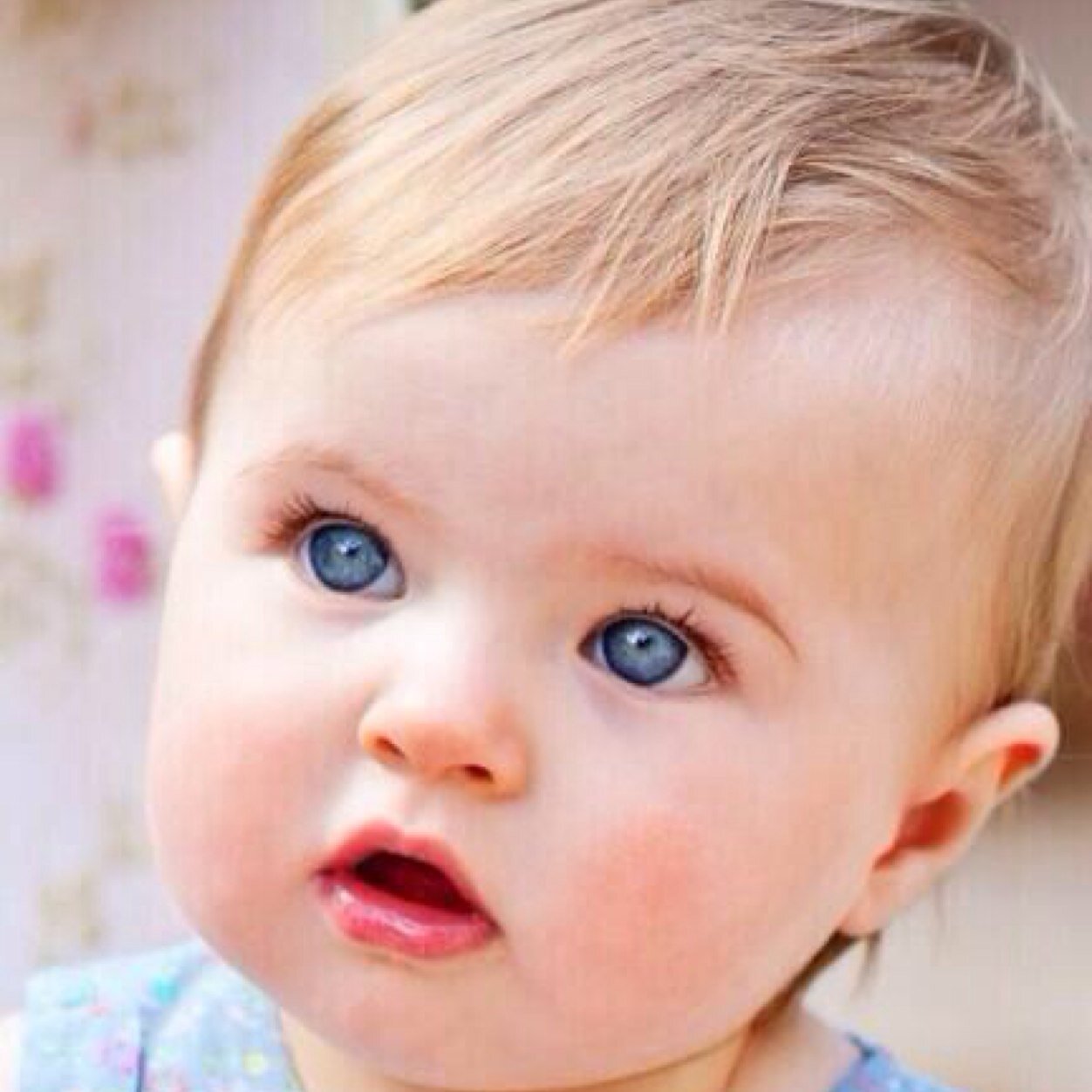 Im Elizabeth, im 3 years old. My mummy is @PrettyFabQuinn and @Hudson45Finn is my daddy i love them lots!
