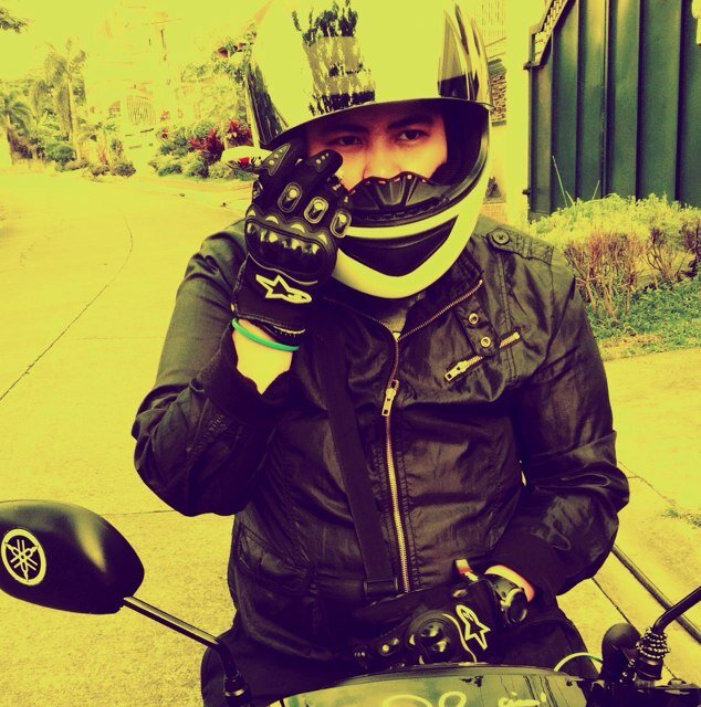 TrixieCabales's profile picture. I am Bruce Wayne!