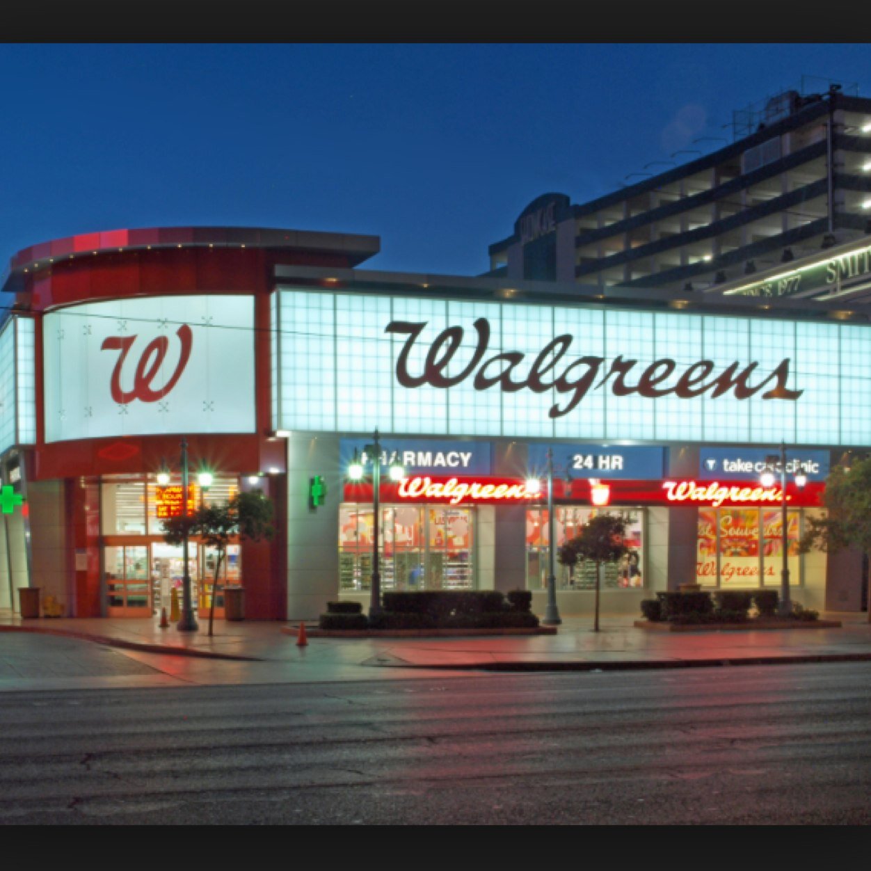 created this account so me & my fellow walgreeners can vent about our walgreensprobs! feel free to tweets yours ar me!