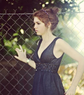 MemoryKeeper_'s profile picture. One touch to me and I can show you a thousand possibilities. I can show you the past, I can show a blind man the world. And by the way, its Ness NOT Nessie.