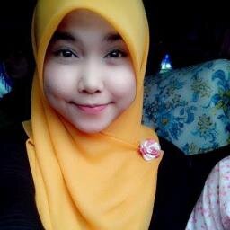 Ezzaty/19/anak jati KL/diploma in pharmacy/BB USER XD