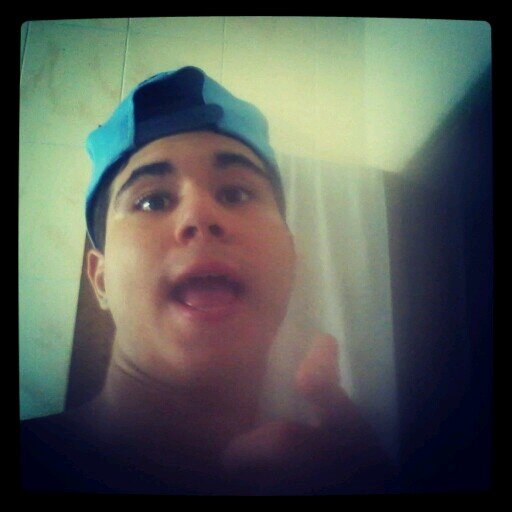 Só falo uma metade da minhã vida amo rock e rap whats app 964977850
