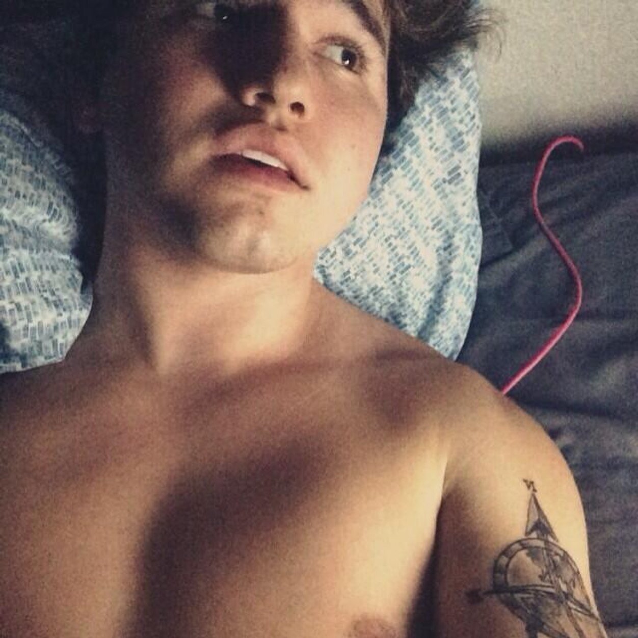 FOLLOW ME PLEASE AND I'LL FOLLOW BACK