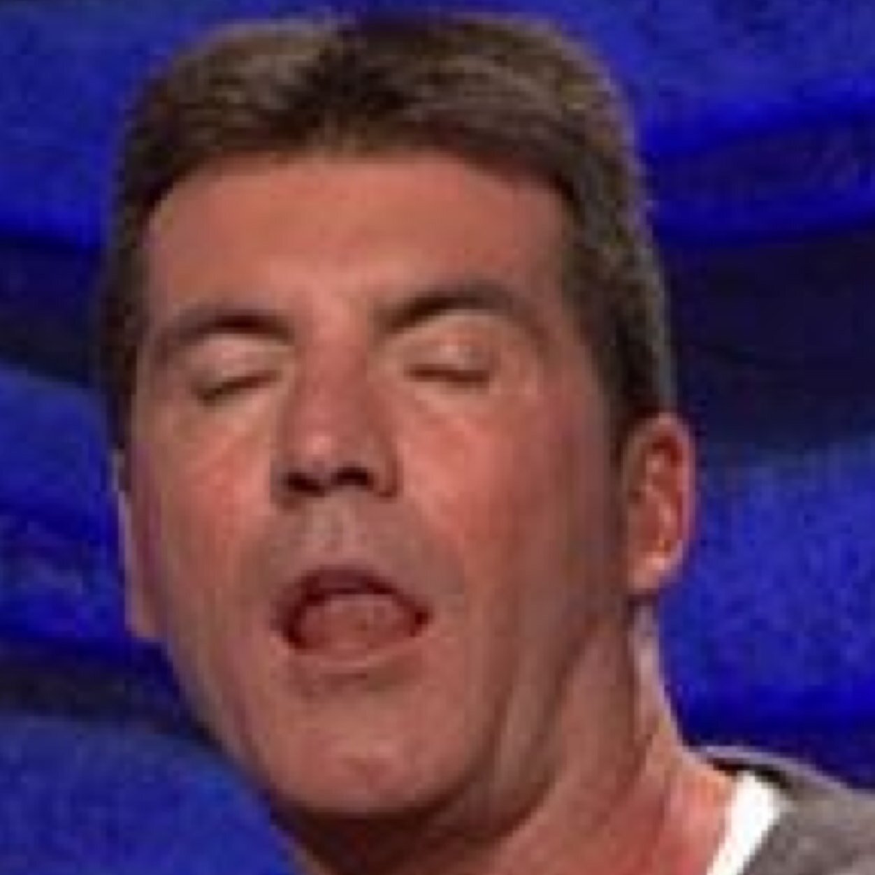 Simon Cowell: My nipple is like a bullet. @SimonCowell is the queen. SIMON FOLLOWED 10/14/13 Simon and I are friends be jealous.
Simon make me a sandwich