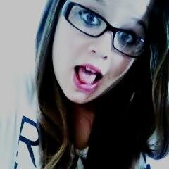 Desativado, segue: @carolluquini_