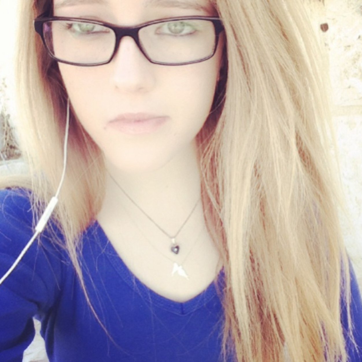 Inbar08's profile picture. instagram - inbar07 
Tumblr - inbar707
Kiss and loveeee