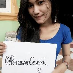 Cewek itu hati-nya lembut, jadi jangan pernah kasar-in hati seorangcewek. Mau tau lebih lanjut tentang cewek? Yuk Follow ⇨ @PerasaanCewekk