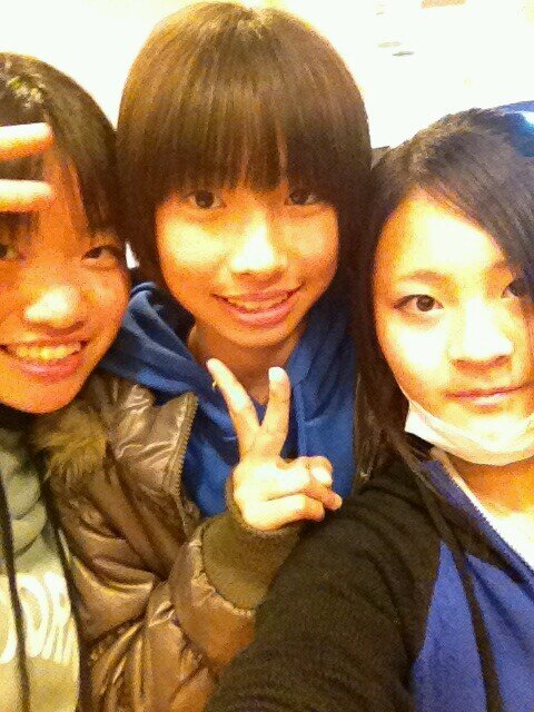 西ノ岡中学校2年生♪♪♪♪\( ˆoˆ)/\(ˆoˆ )/ E-Girlsとlittle twin starsが最近のお気に入り