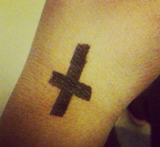 _MaliTyler_'s profile picture. We as people should live by love Though the hate we share may over power it we should not let it.