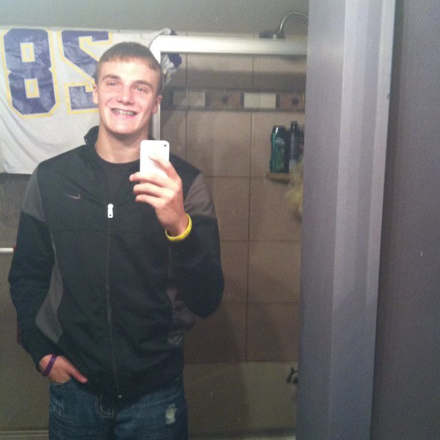 placingthetable's profile picture. How about we all do favors for one another. And not expect anything back!