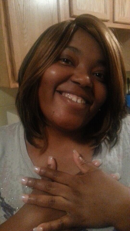 a young indenpent mother workin on new goals in my life so my two lil mens can have a better life gettinthere step by step