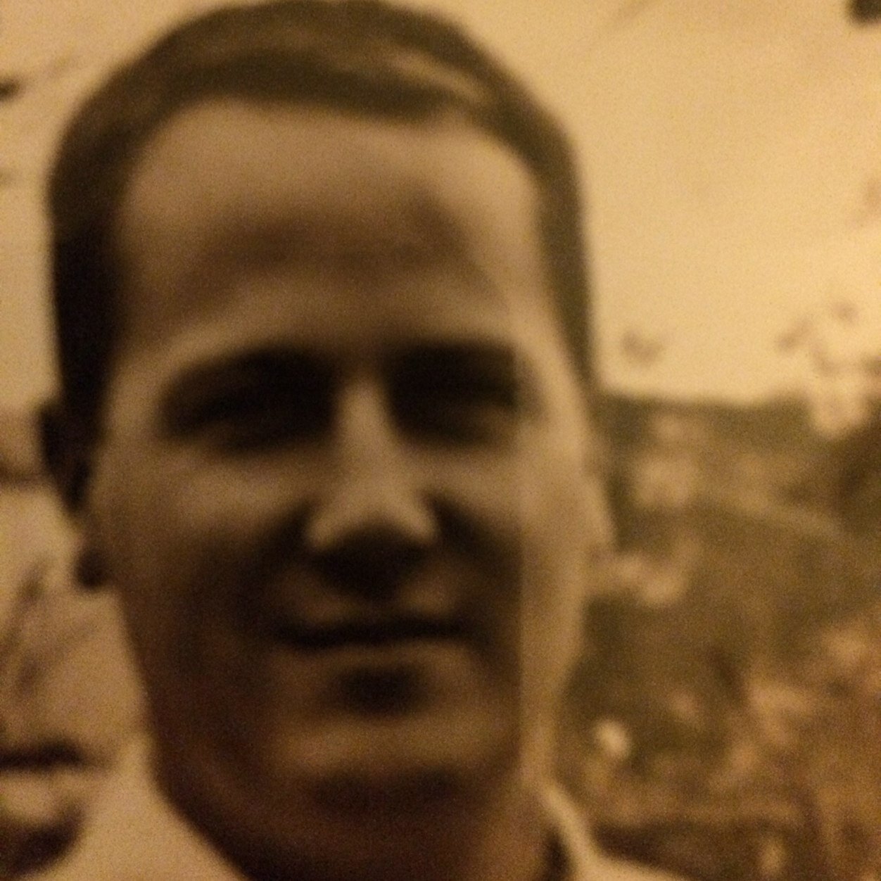 jaroper4's profile picture. 