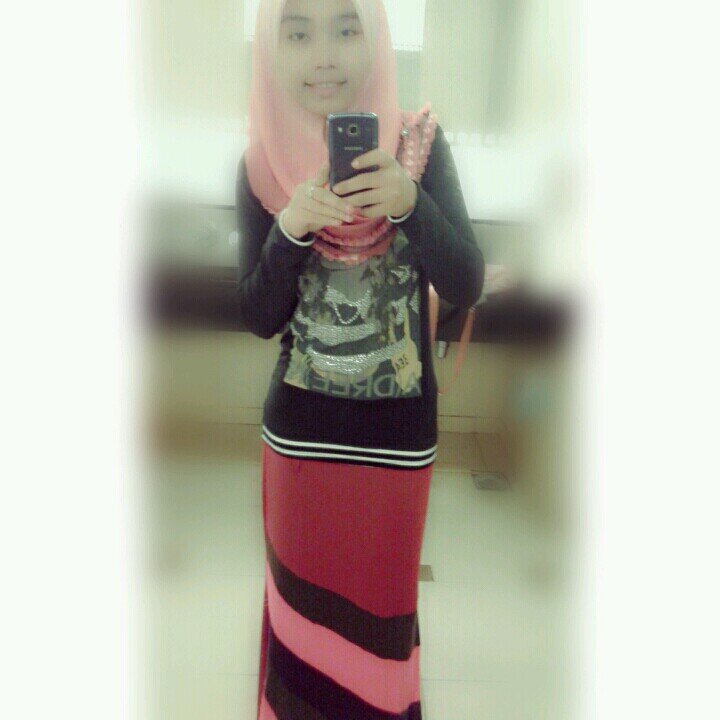 (Assalammualaikum) hey friend u follow me i will follow u back I'm a simple person nice to know u..