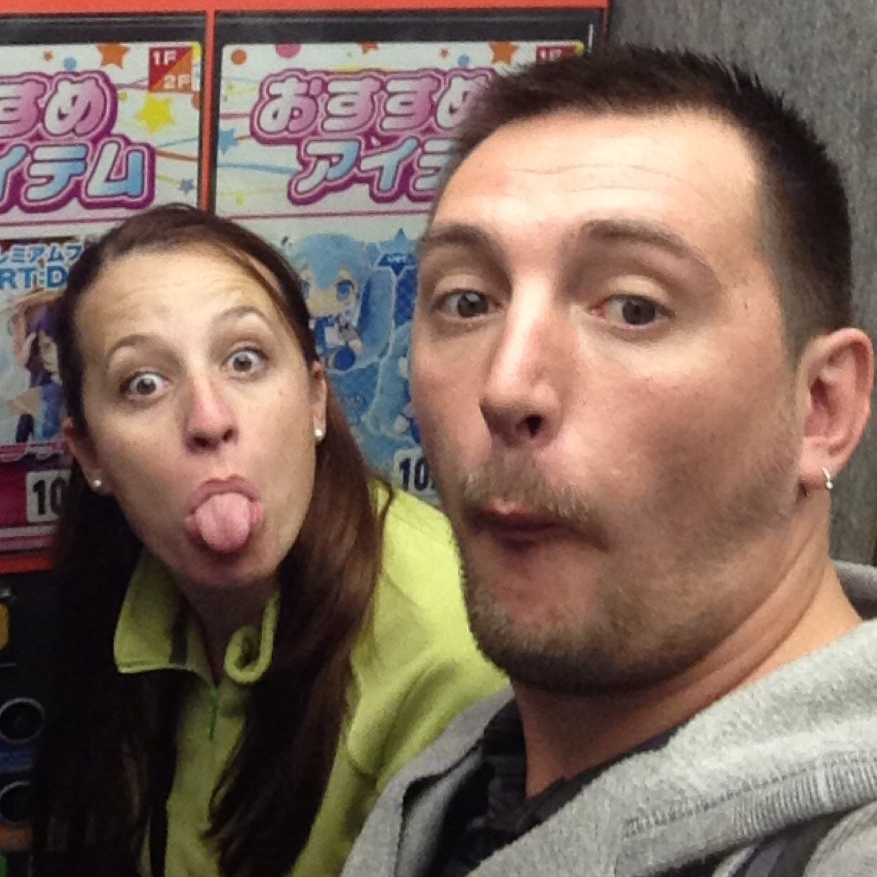 VicDebo's profile picture. Siempre juntos