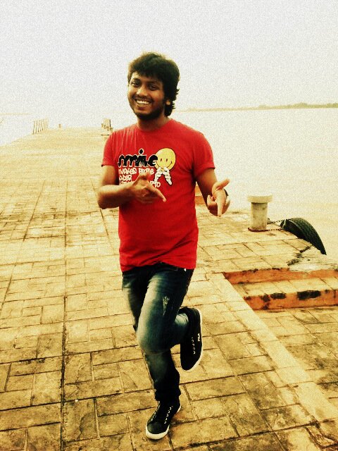 Stubborn,Optimist, learner & Muzik luvr....