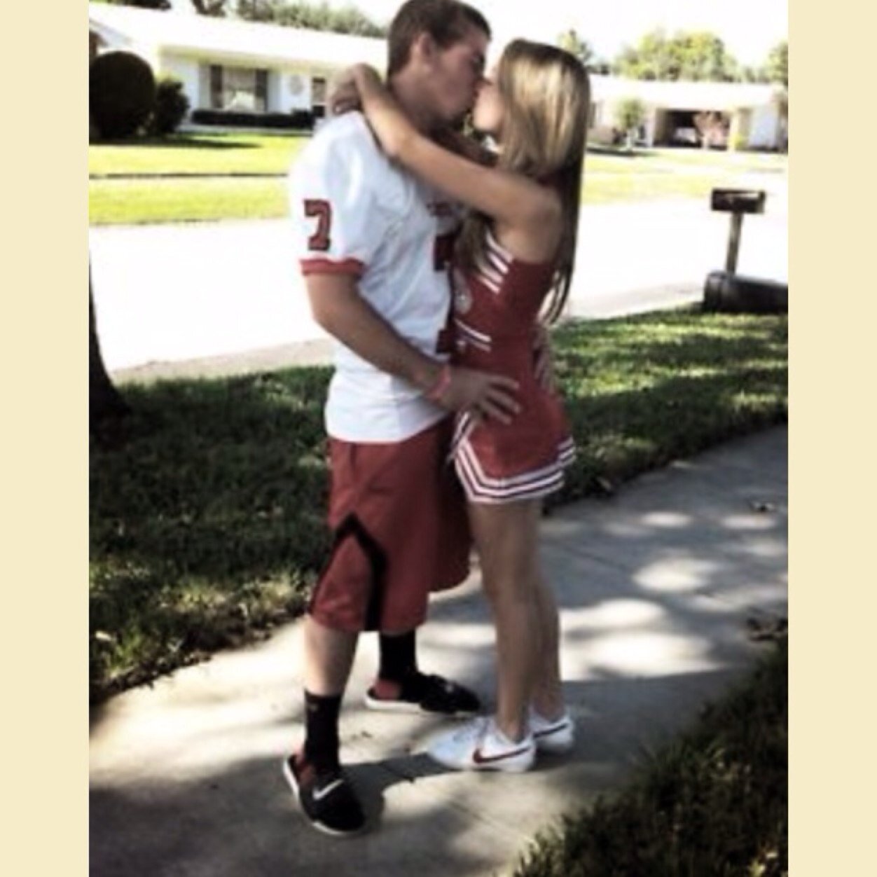 y_haroldbenn's profile picture. - 12/3/13 -