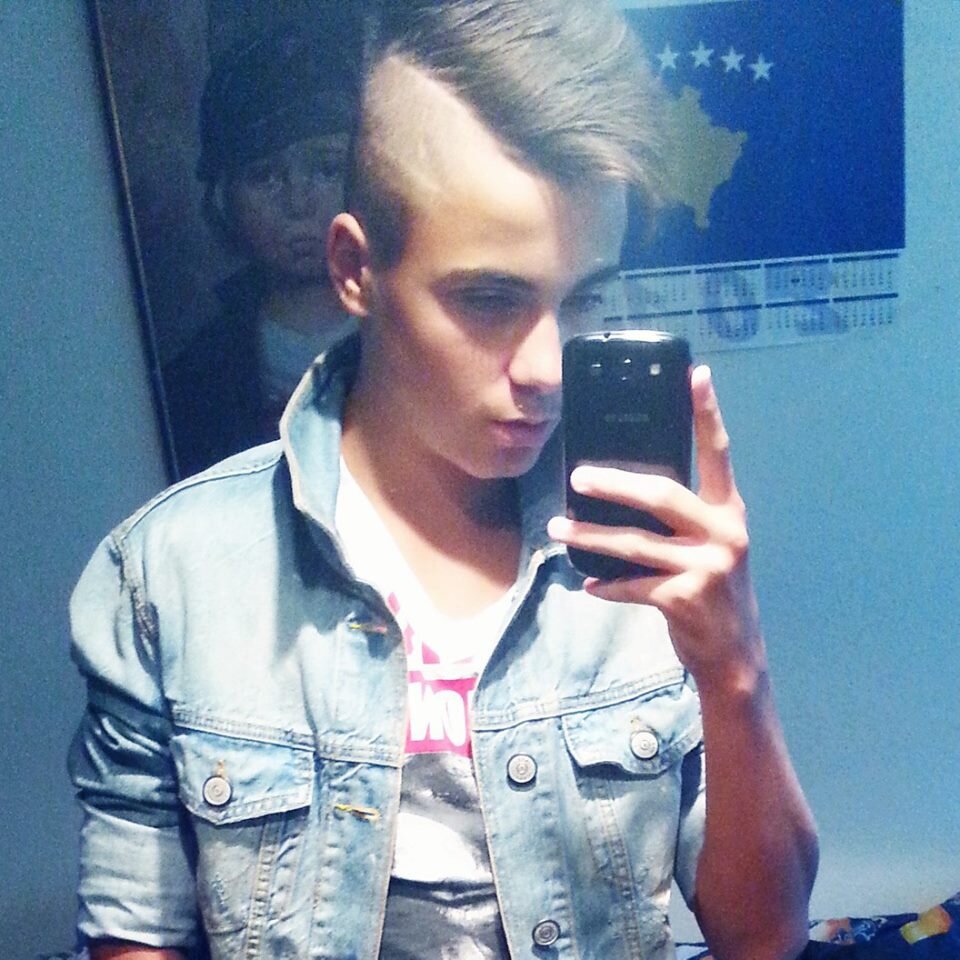 Follow me, and i follow you back 3!