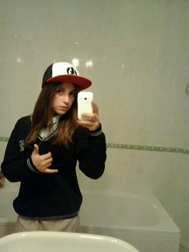 fan of one direction,i am 20 years old and i love streetdance
