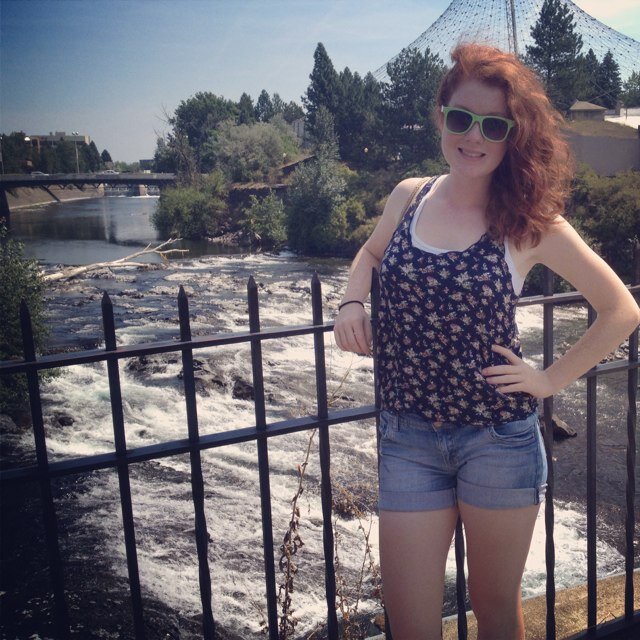 redhead14741's profile picture. 