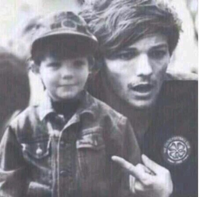 GAGNER UNE PLACE POUR LE CONCERT DES 1D AU STADE DE FRANCE : http://t.co/1cTzZlZicR