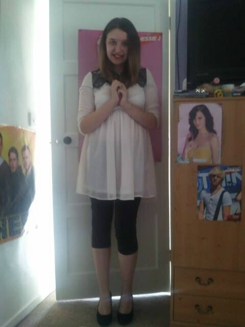 katiesophiebabe's profile picture. YOLO