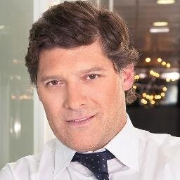 Dr Mauricio Verbauvede especialista en cirugía plástica facial y corporal, rinoplastia ultrasónica, rinomodelación, microinjerto capilar FUE con robot ARTAS etc