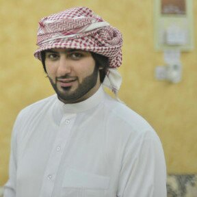 لبى العيون اللي ليا ناظرت قلت يالله دخيلك ثبت العقل فيني.. .. ;;)