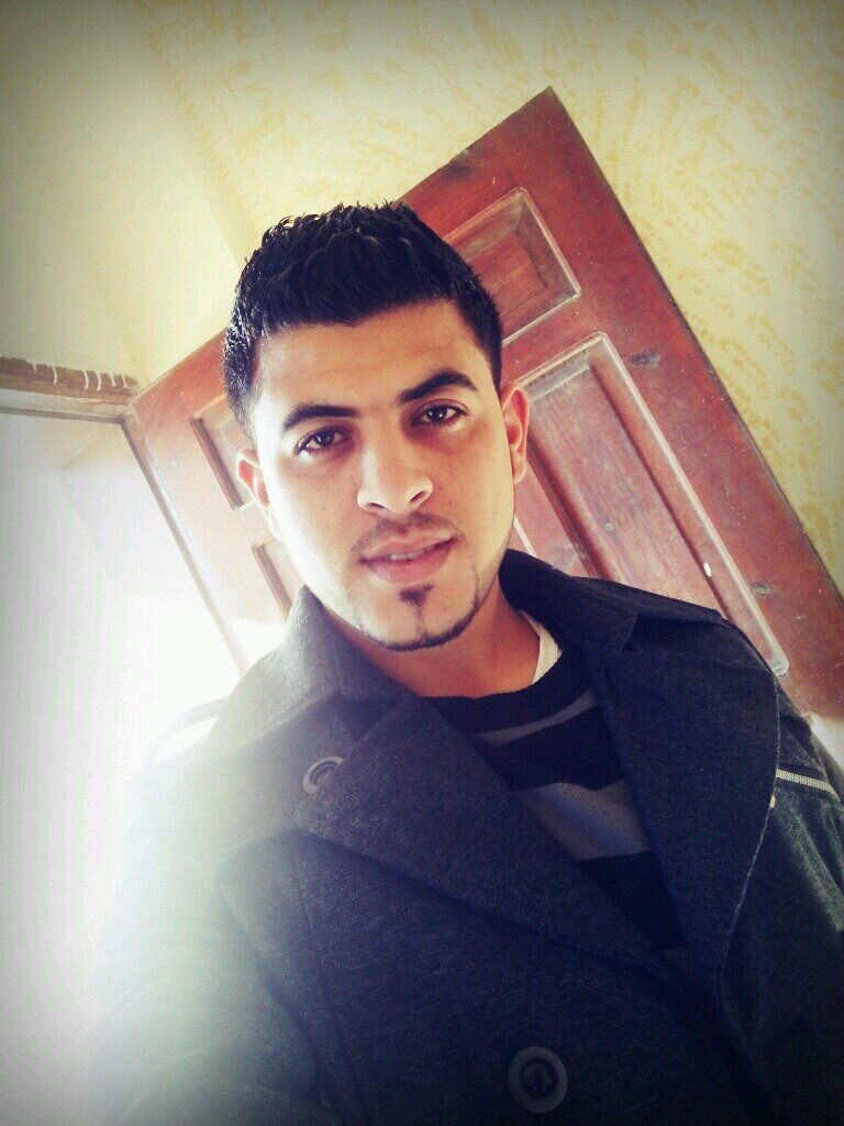 ‏‏احبكَ : بحجَم ذلكَ القلق الذي يسكننّي ،، خوفاً من رحيلك '̣♡♡