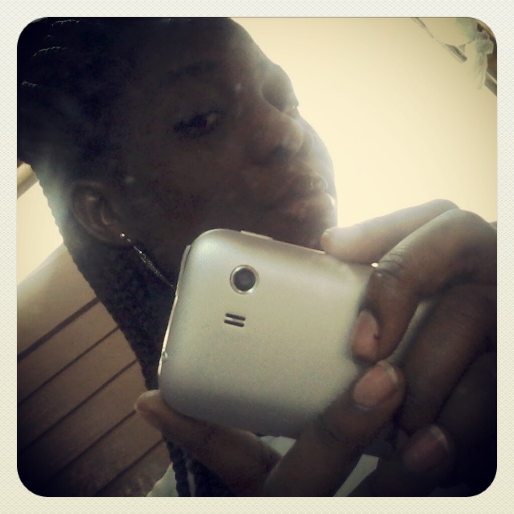 am too interesting to be ignored!!!u jus can't