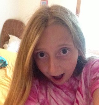 HEY!!!!!❤❤❤❤my name is elaine and i love sports!!⚾⚾⚾⚾⚽⚽⚽⚽