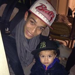 ½ Nederlands ½ Thais #TeamHalfBloed♥
IG, DeZwier_