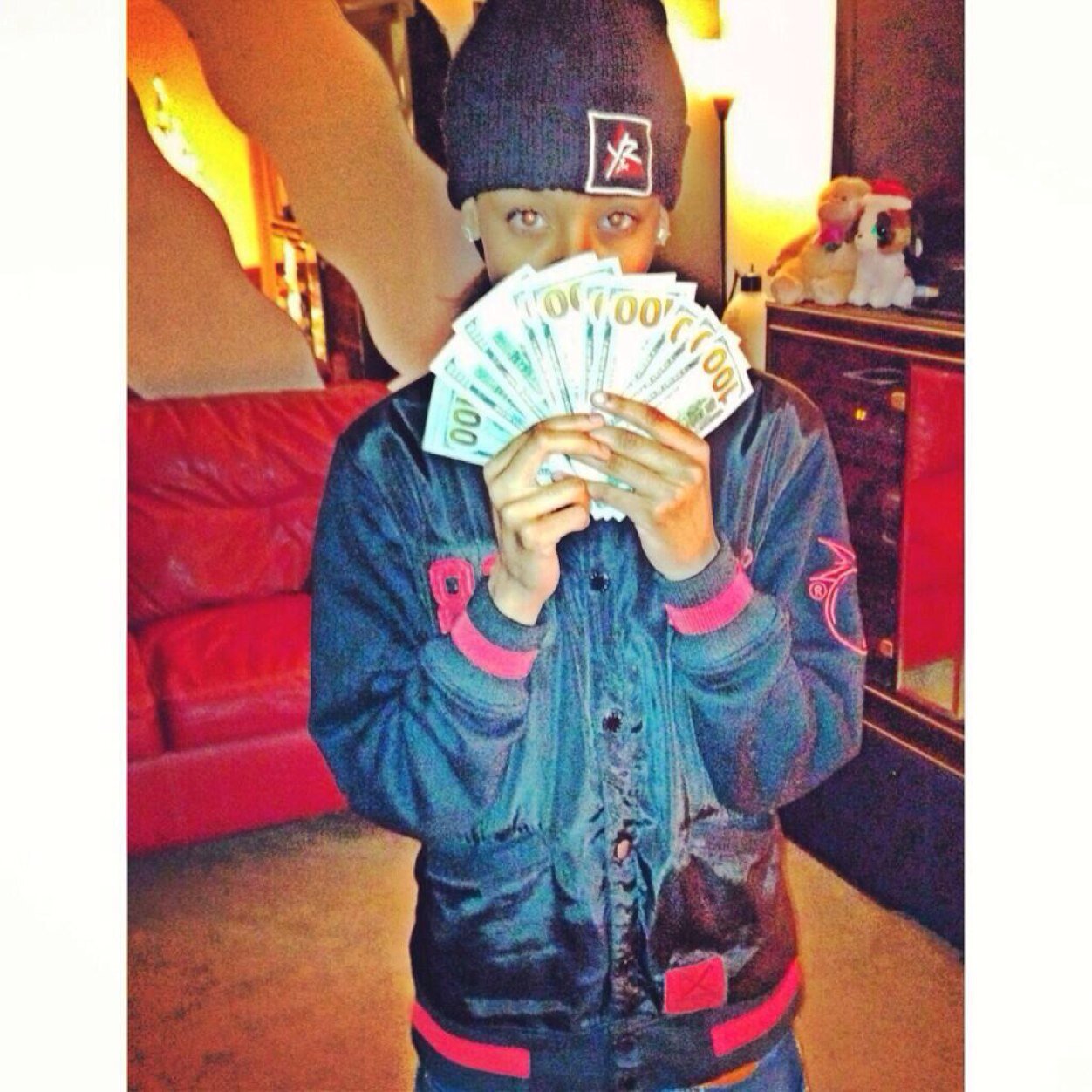 @KiaraMitch11 Follow This Page On 9/23/13 | @Raymoonnn Followed This Page On 9/21/13 | #ProfitCartel | #BillionaireBoyz