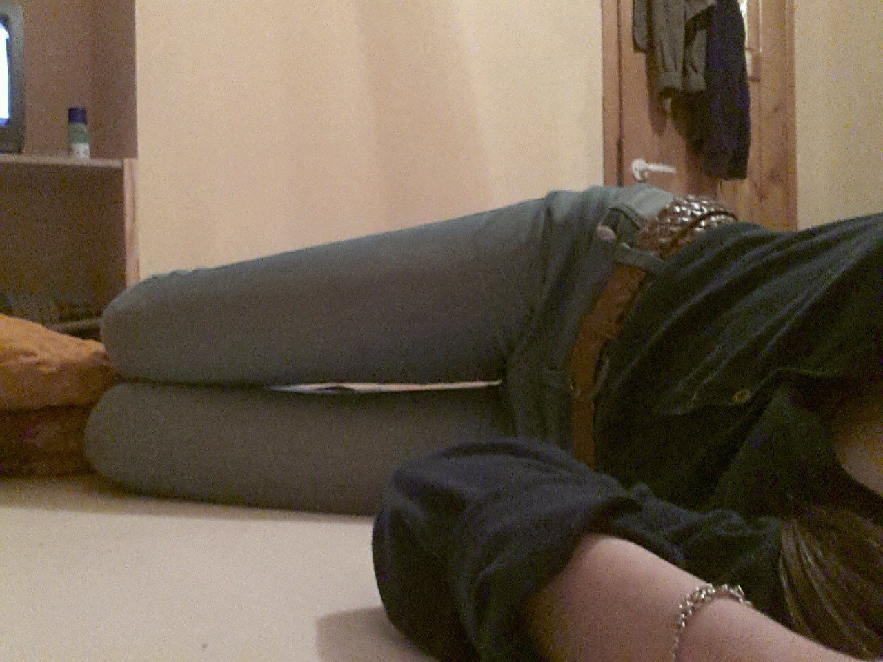 Diagnosed Anorexia Nervosa / 18 / Germany / did a huge recover /Ana made my life a nightmare / no selfharmer anymore