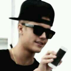 • Luto pelo sonho de conhecer 5 bixas e 1 maconheiro •