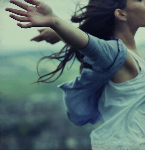 MSEC_Infinite's profile picture. 'Sentimiento', justamente la palabra para describirme. Más que sentimiento es un sueño, del cuál no quiero despertar // Vagando por las letras de cada canción.